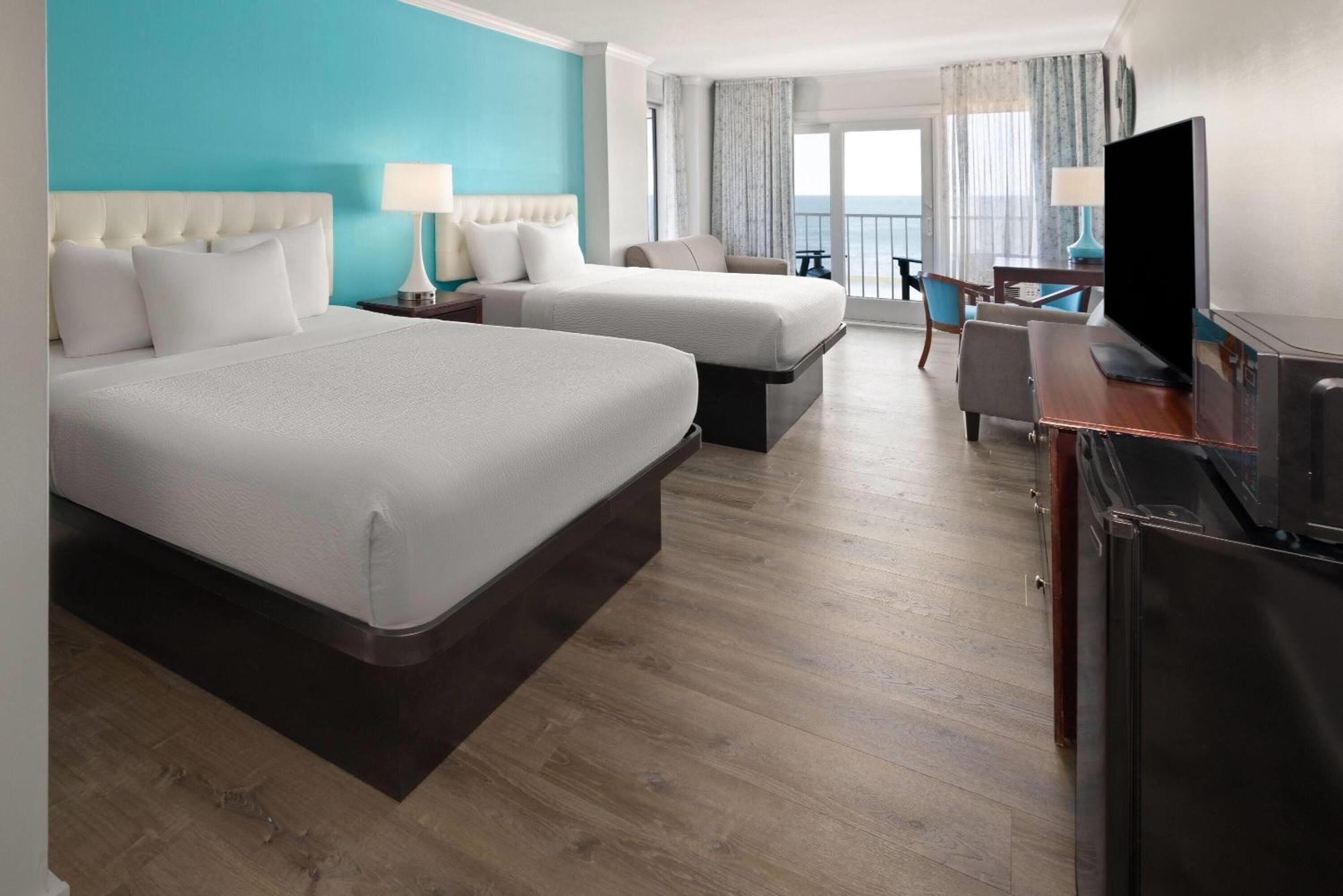 Howard Johnson Plaza By Wyndham Ocean City Oceanfront Exterior photo